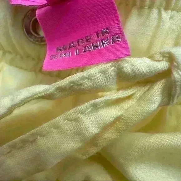 Lilly Pulitzer Katia Embroidered Watch Hill Yellow Sequin Shorts Size Medium - Picture 5 of 5